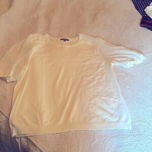 White sweater blouse with detailed puff sleeves xl